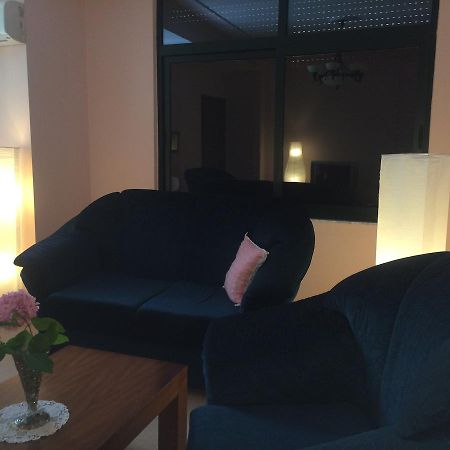 Bed and Breakfast Friends House Tirana Esterno foto
