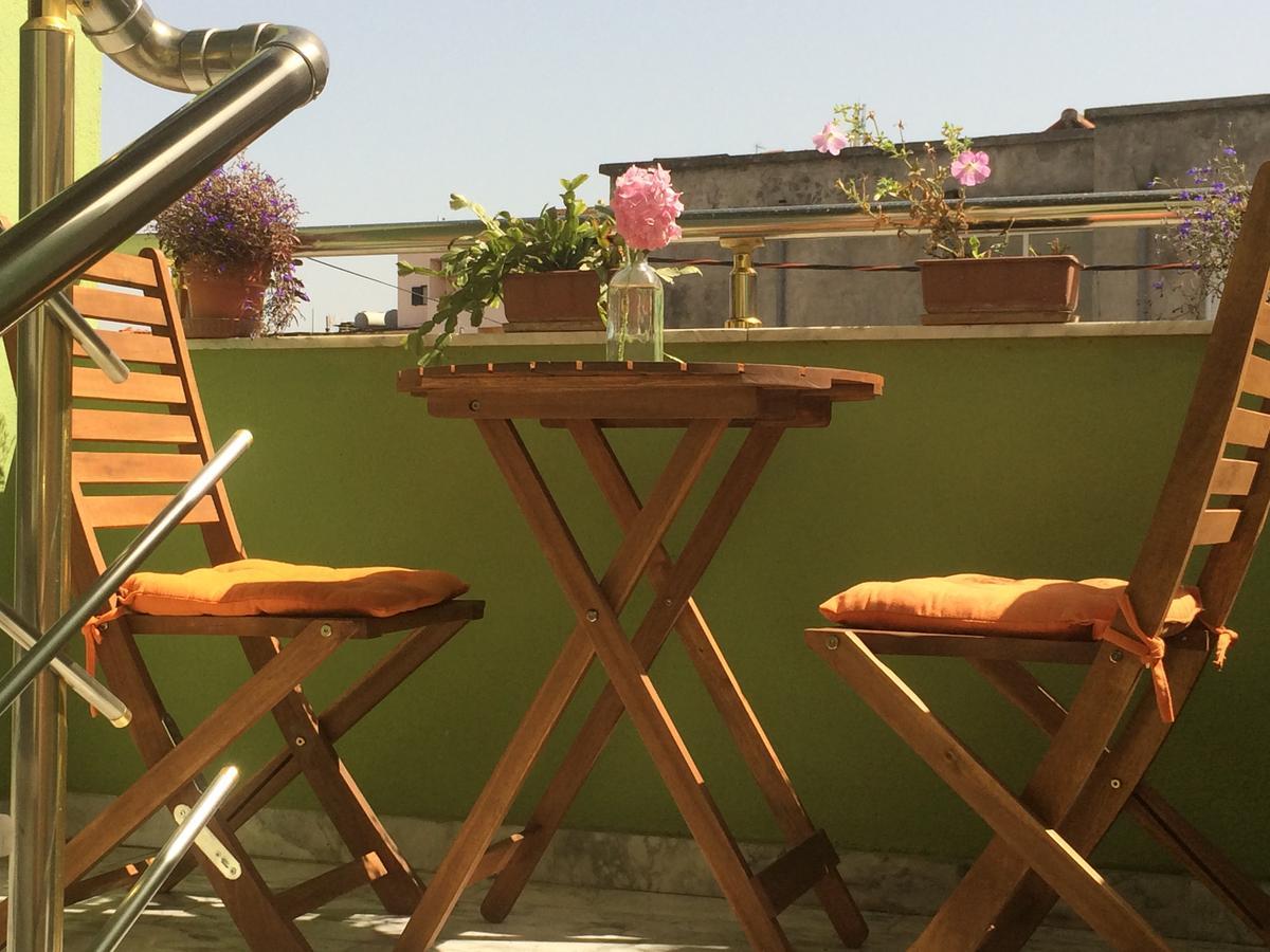 Bed and Breakfast Friends House Tirana Esterno foto